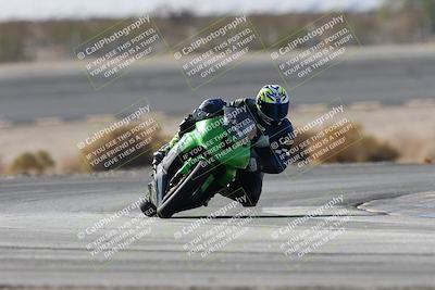 media/Nov-16-2025-Race Pace (Sun) [[8c5fa54630]]/Non Verified Riders (1st 20 Minutes)/1-Turn 14 (10am)/